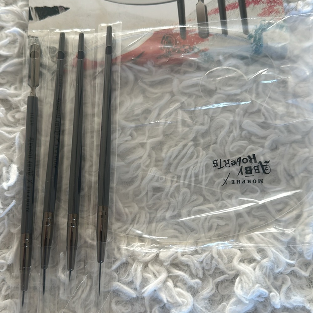 Morphe Make Up Sets - image 3